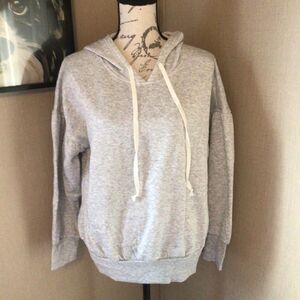 New xhilaration gray long sleeve sleepwear top size small